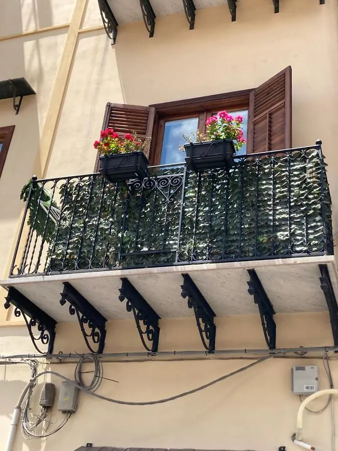 Daire Apartament La Lumaca Kalsa Palermo İtalya