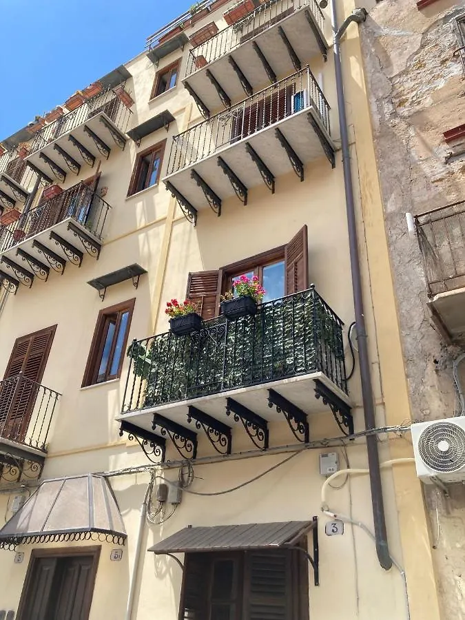 Apartament La Lumaca Kalsa Palermo 0*,  İtalya